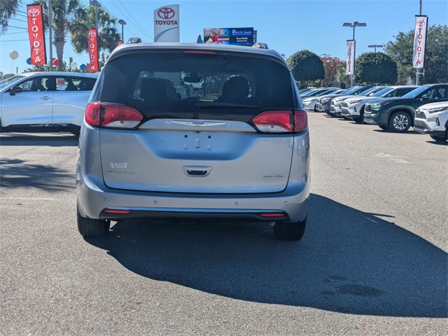 2018 Chrysler Pacifica Limited Silver at Superior Kia