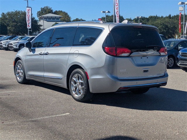 2018 Chrysler Pacifica Limited Silver at Superior Kia