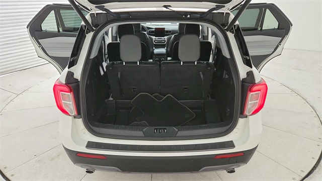 2022 Ford Explorer XLT White at Tom Peacock Cadillac