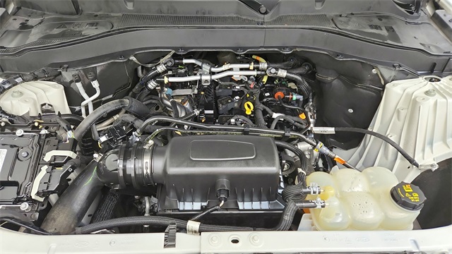 2022 Ford Explorer XLT White at Tom Peacock Cadillac