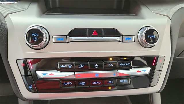 2022 Ford Explorer XLT White at Tom Peacock Cadillac