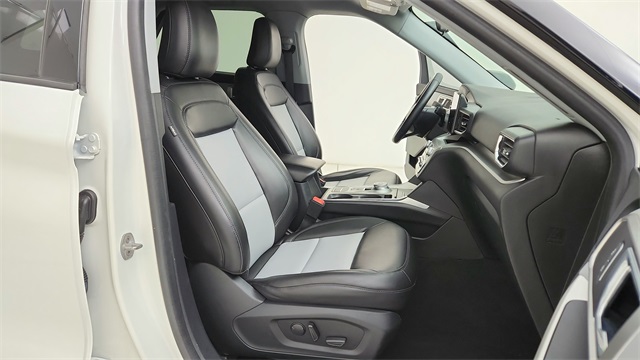 2022 Ford Explorer XLT White at Tom Peacock Cadillac