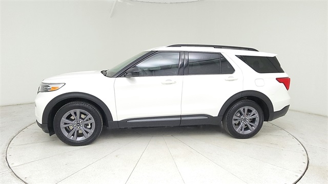 2022 Ford Explorer XLT White at Tom Peacock Cadillac