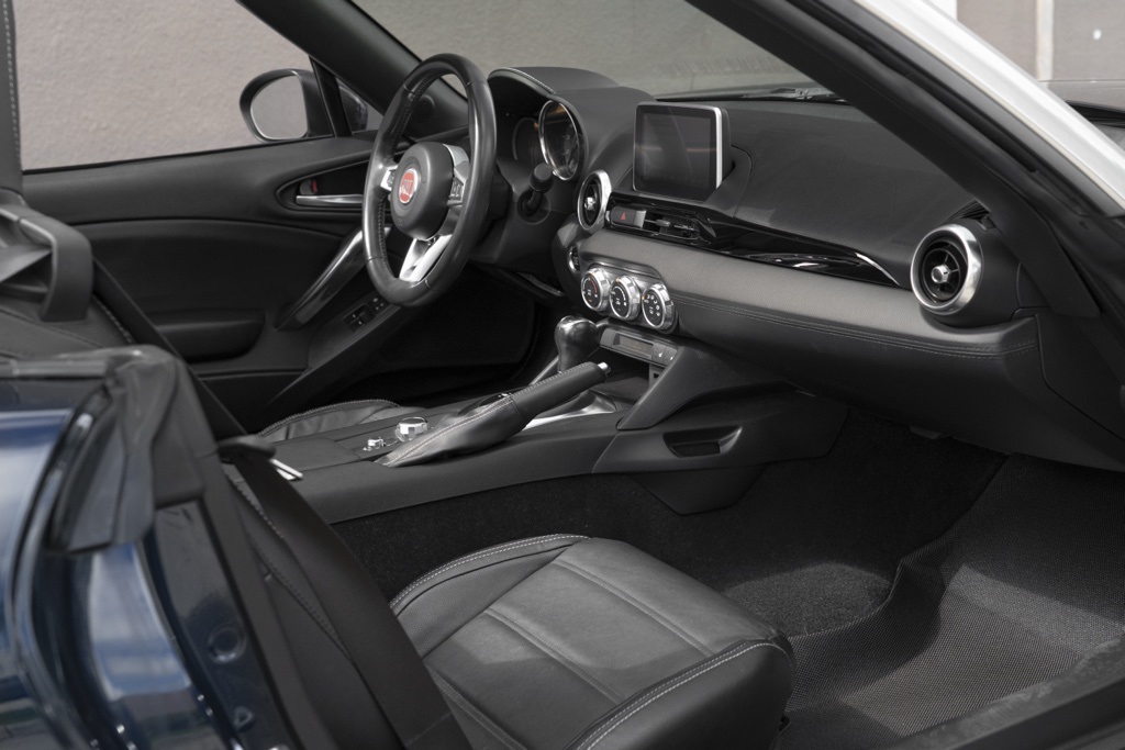 2018 Fiat 124 Spider Lusso - Photo 31