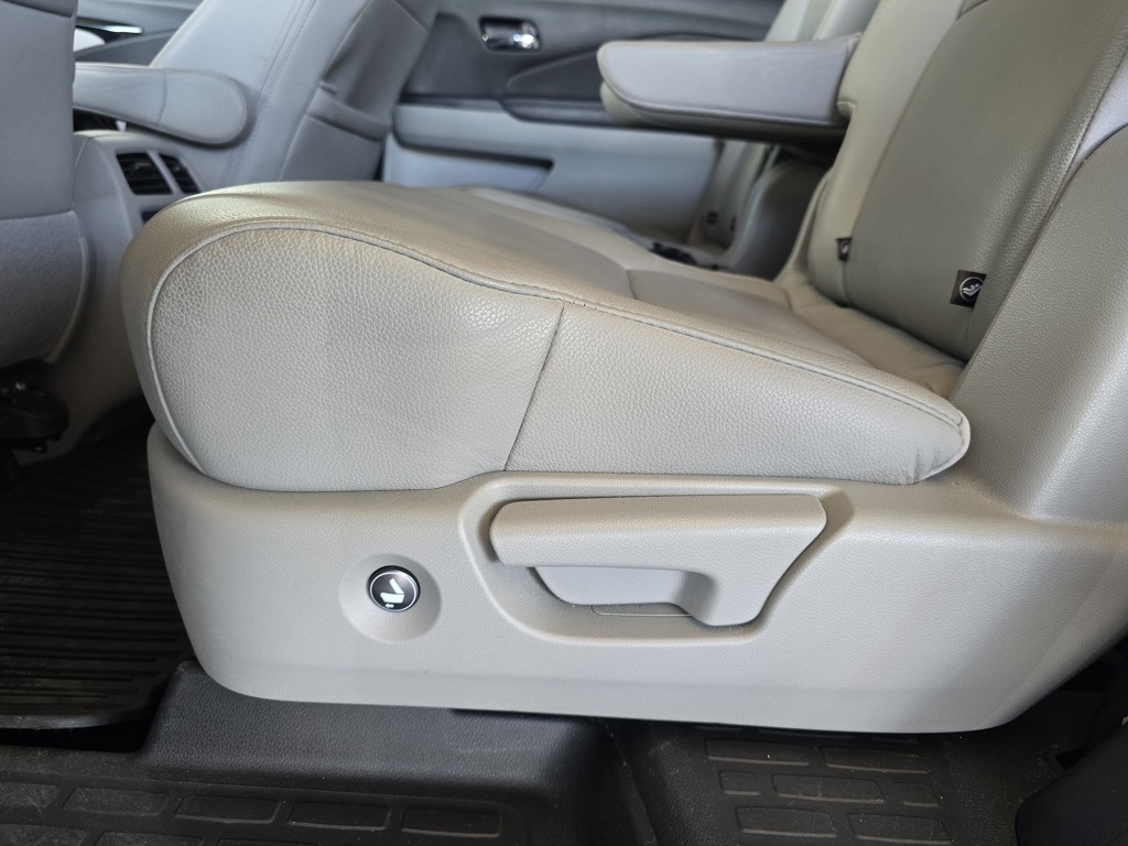 Thumbnail: 2021 Honda Pilot - 17