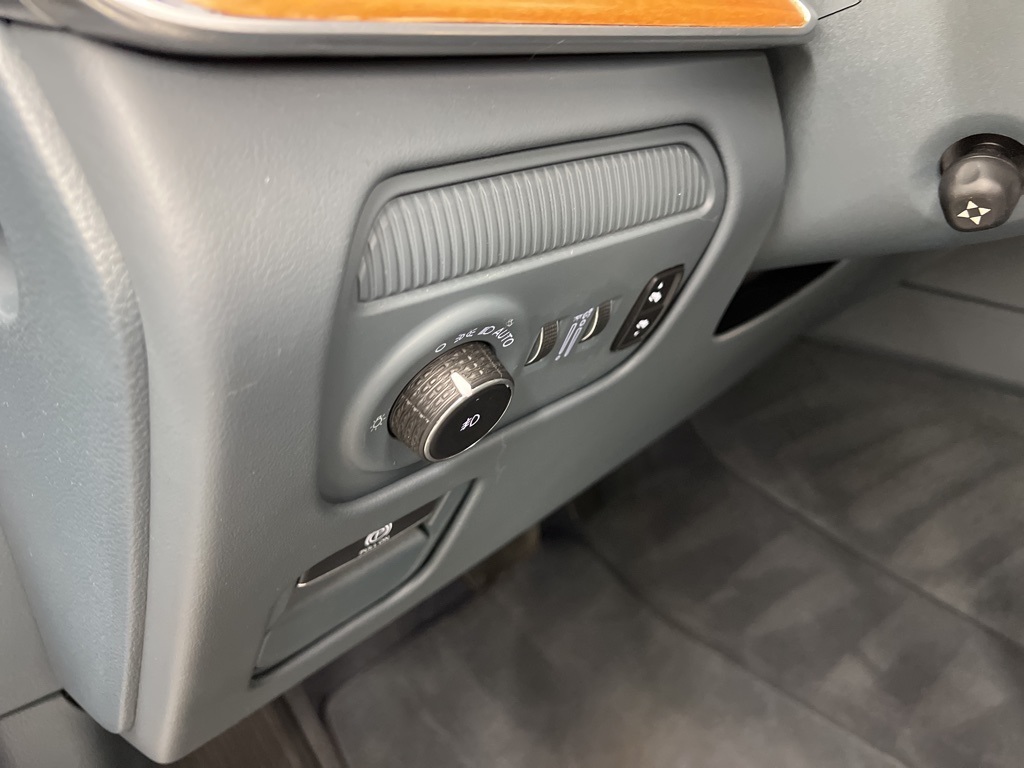 2022 Jeep Grand Wagoneer Series II White at DeMontrond Auto Country