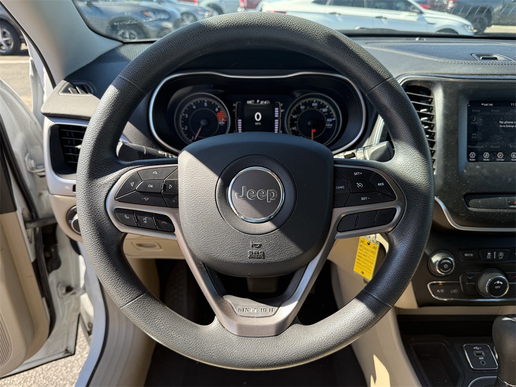 2021 Jeep Cherokee Latitude White at Legacy Ford