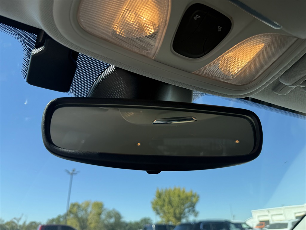 2021 Jeep Cherokee Latitude White at Legacy Ford