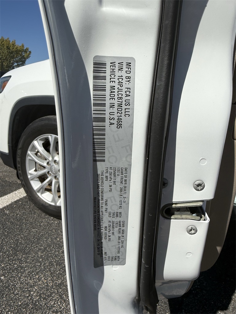 2021 Jeep Cherokee Latitude White at Legacy Ford