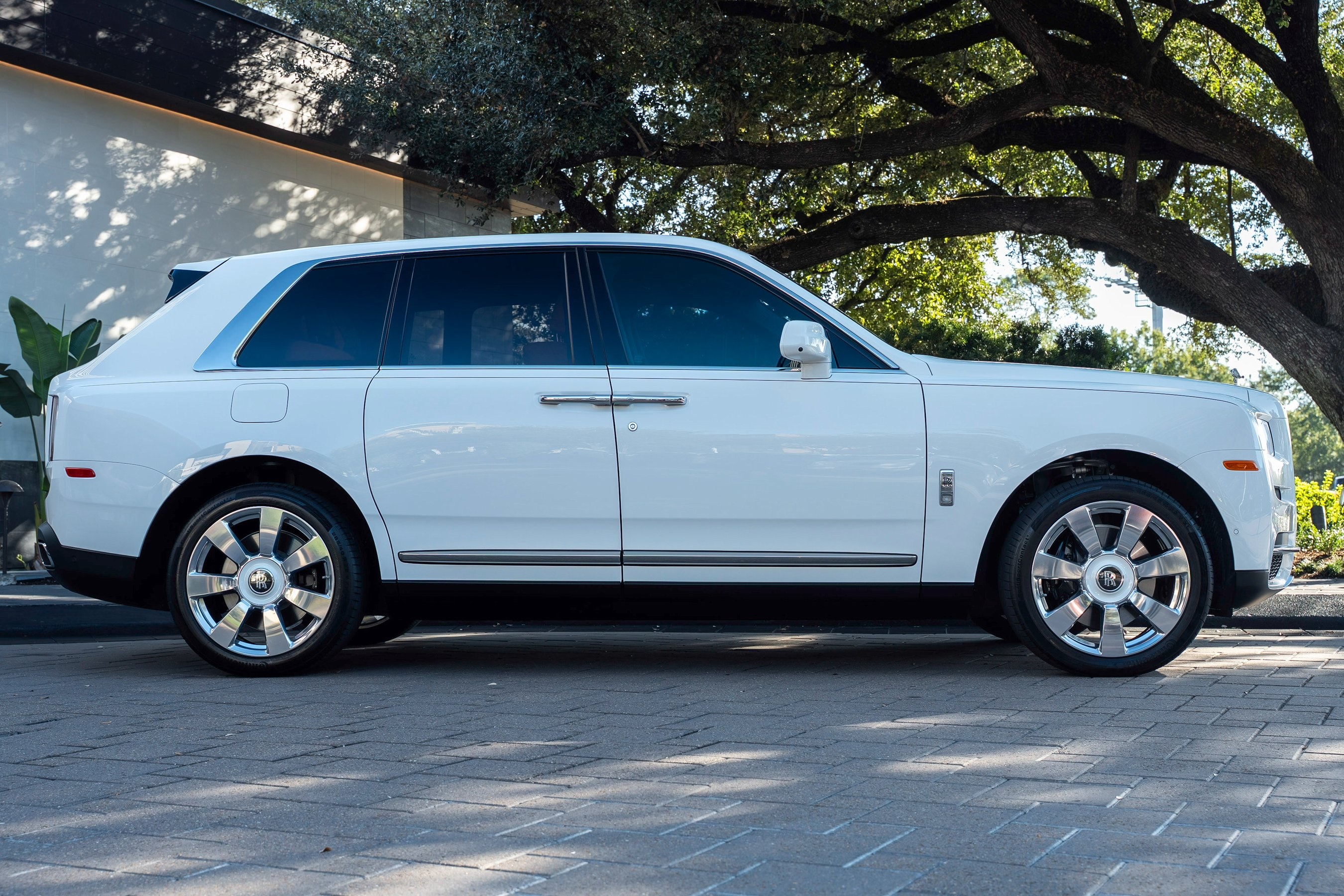 2023 Rolls Royce Cullinan photo 4