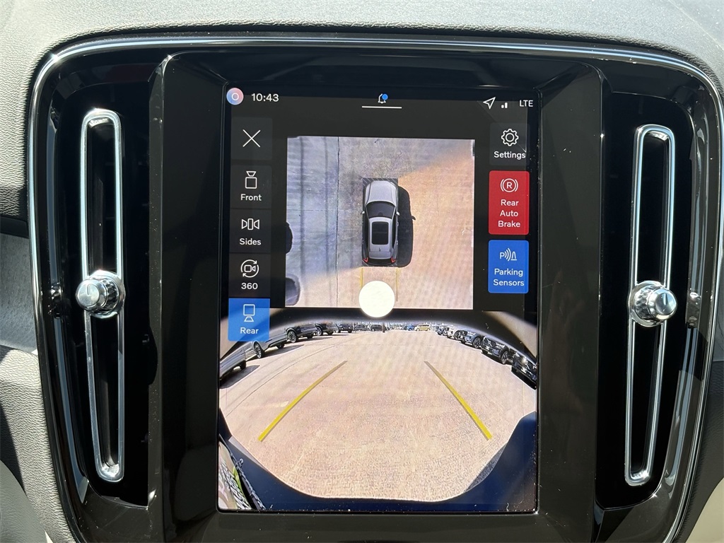 2026 Volvo XC40 B5 AWD PLUS White at Ultimate Motorsports