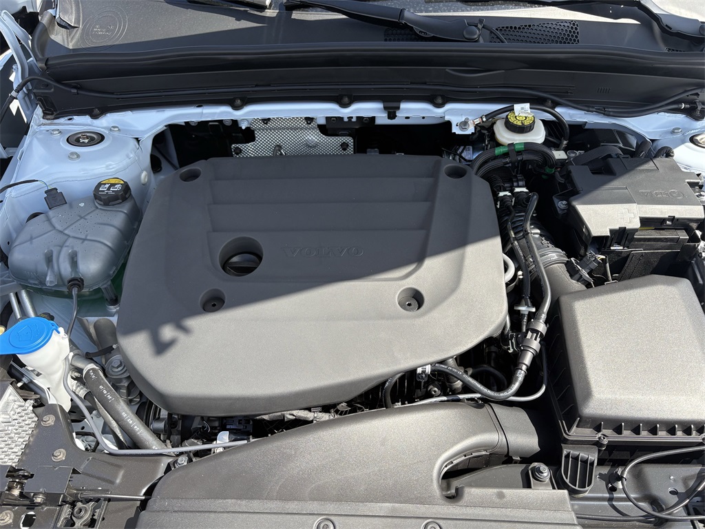 2026 Volvo XC40 B5 AWD PLUS White at Ultimate Motorsports