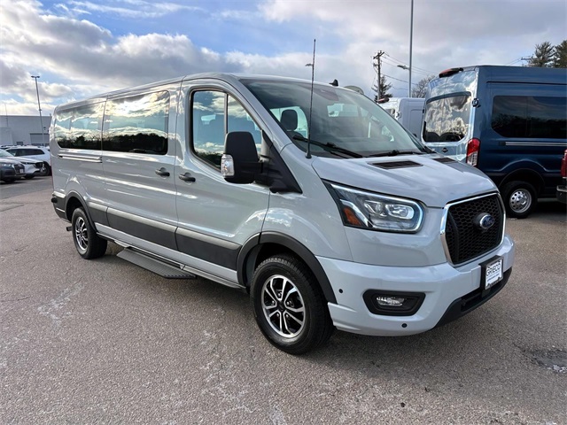 2024 Ford Transit Passenger 350 XLT Low Roof LB RWD