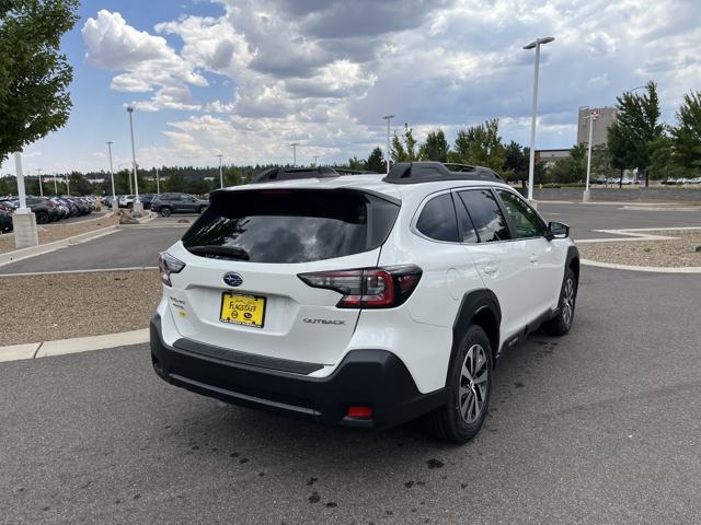 2025 Subaru Outback Premium photo 3