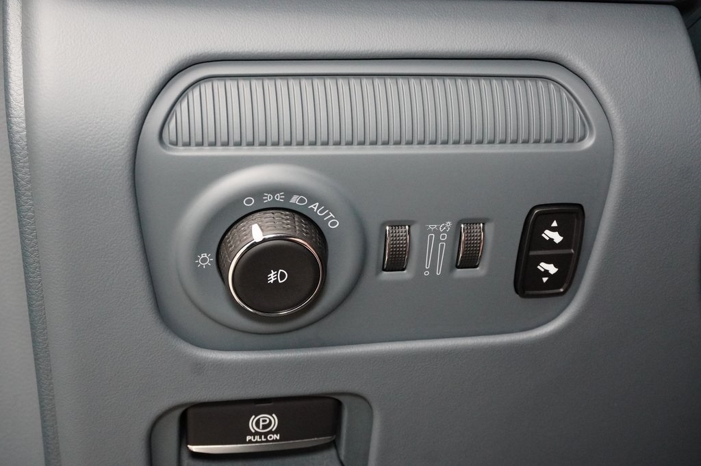 Used Car 2023 Jeep Grand Wagoneer L  Series Iii For Sale Under $70,000 In Weatherford, Texas