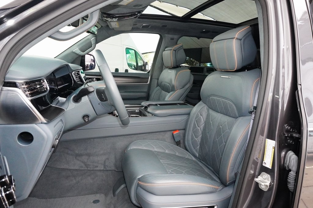 Used Car 2023 Jeep Grand Wagoneer L  Series Iii For Sale Under $70,000 In Weatherford, Texas