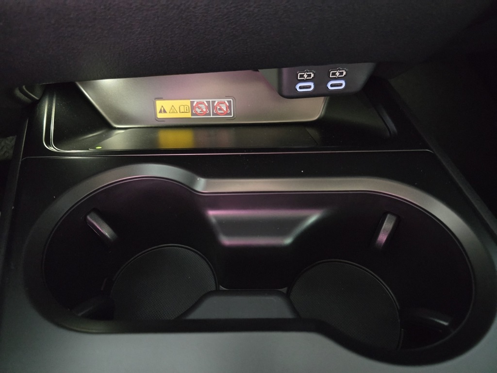 Thumbnail: 2025 Lexus UX - 23