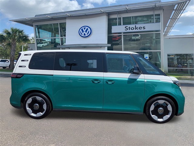 2025 Volkswagen ID. Buzz Pro S Plus - 2