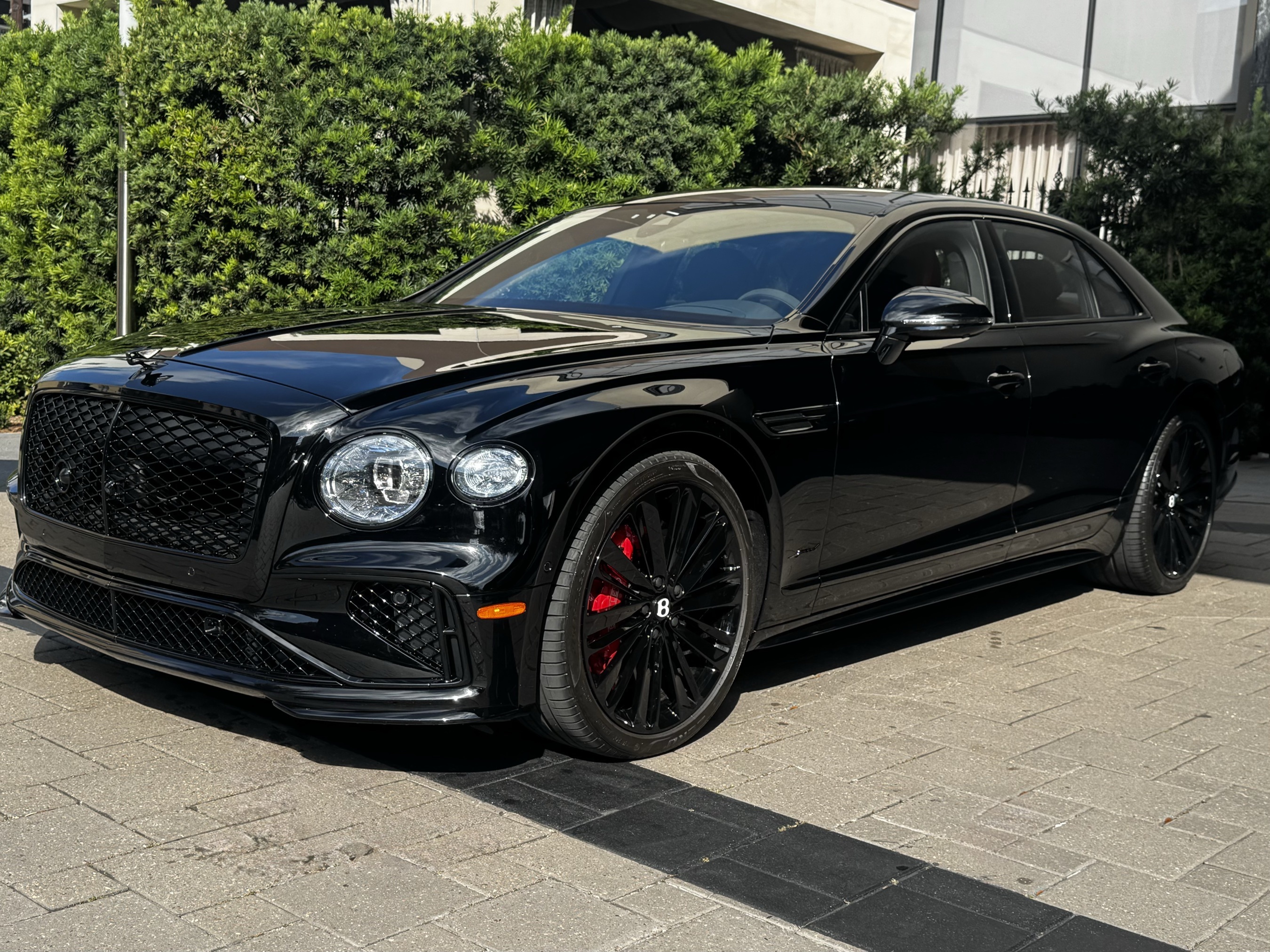 /2025 Bentley Flying-Spur