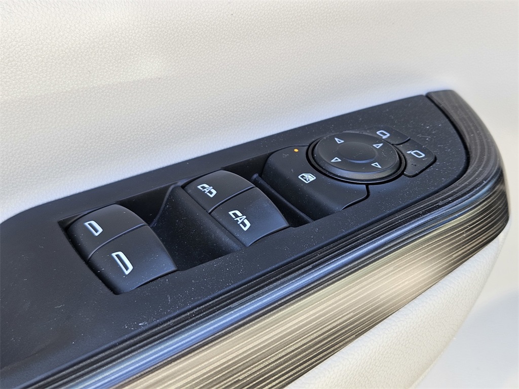 Used Car 2023 Gmc Acadia  Slt For Sale Under $25,000 In San Marcos, Texas