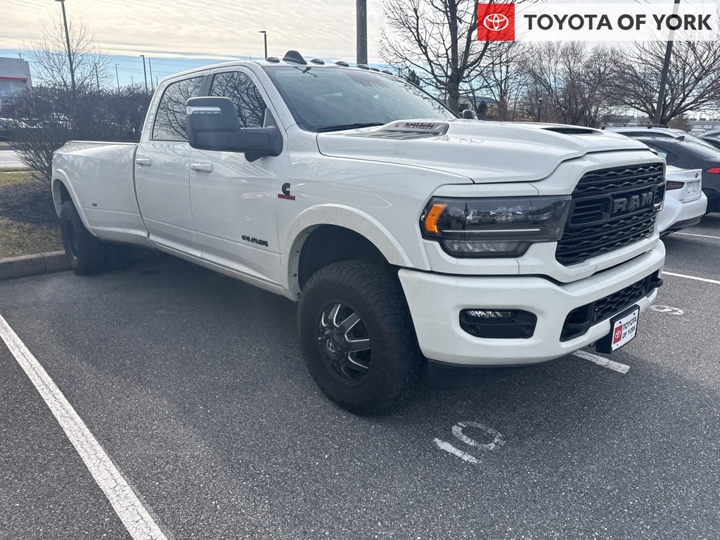 2024 RAM 3500 Limited Crew Cab LB DRW 4WD