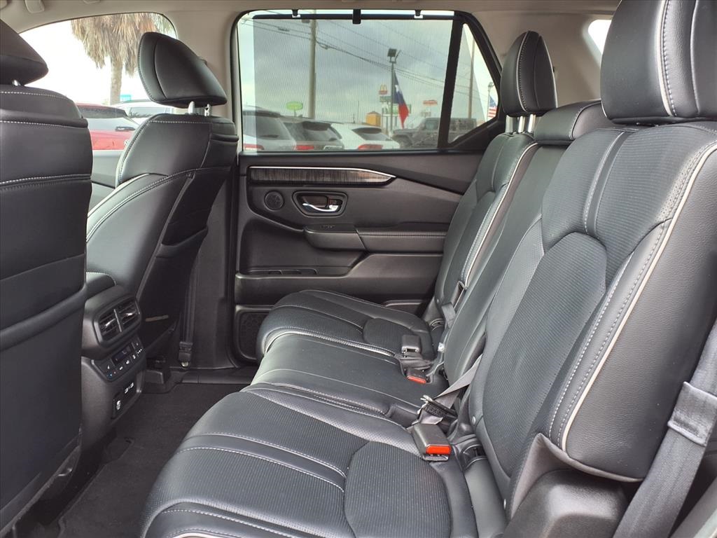 2023 Honda Pilot Elite White at Bayway Cadillac of The Woodlands