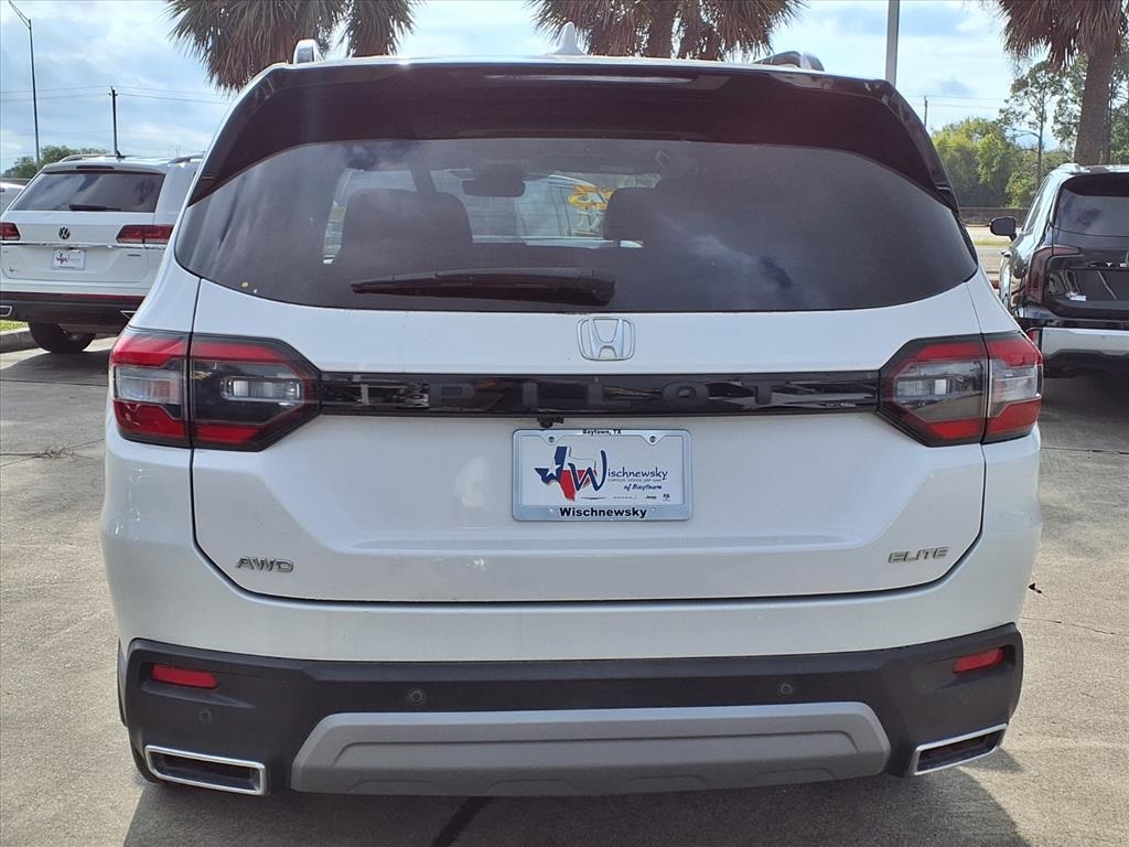 2023 Honda Pilot Elite White at Bayway Cadillac of The Woodlands