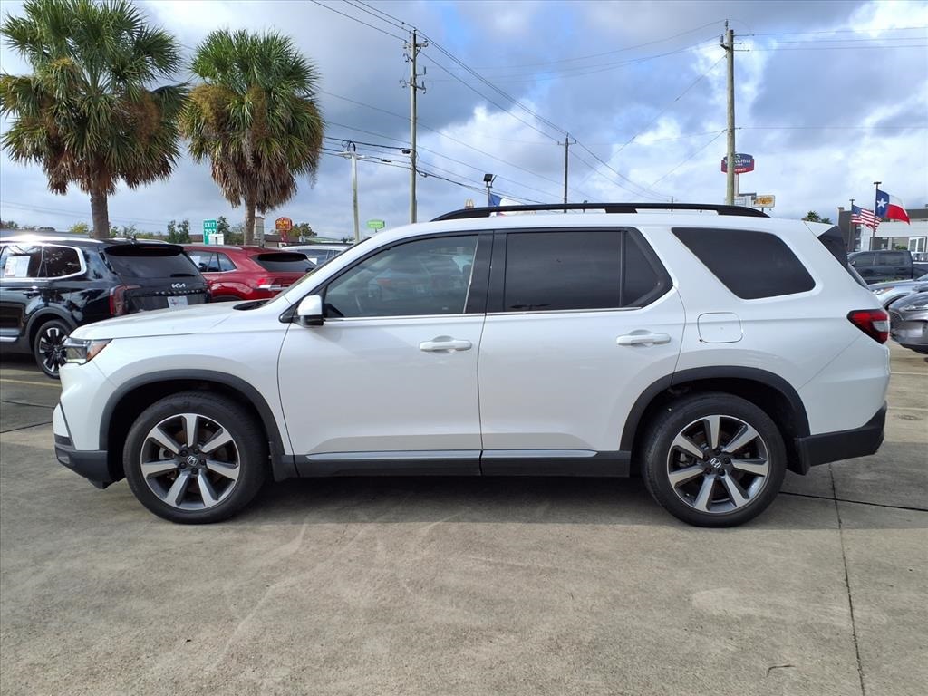 2023 Honda Pilot Elite White at Bayway Cadillac of The Woodlands