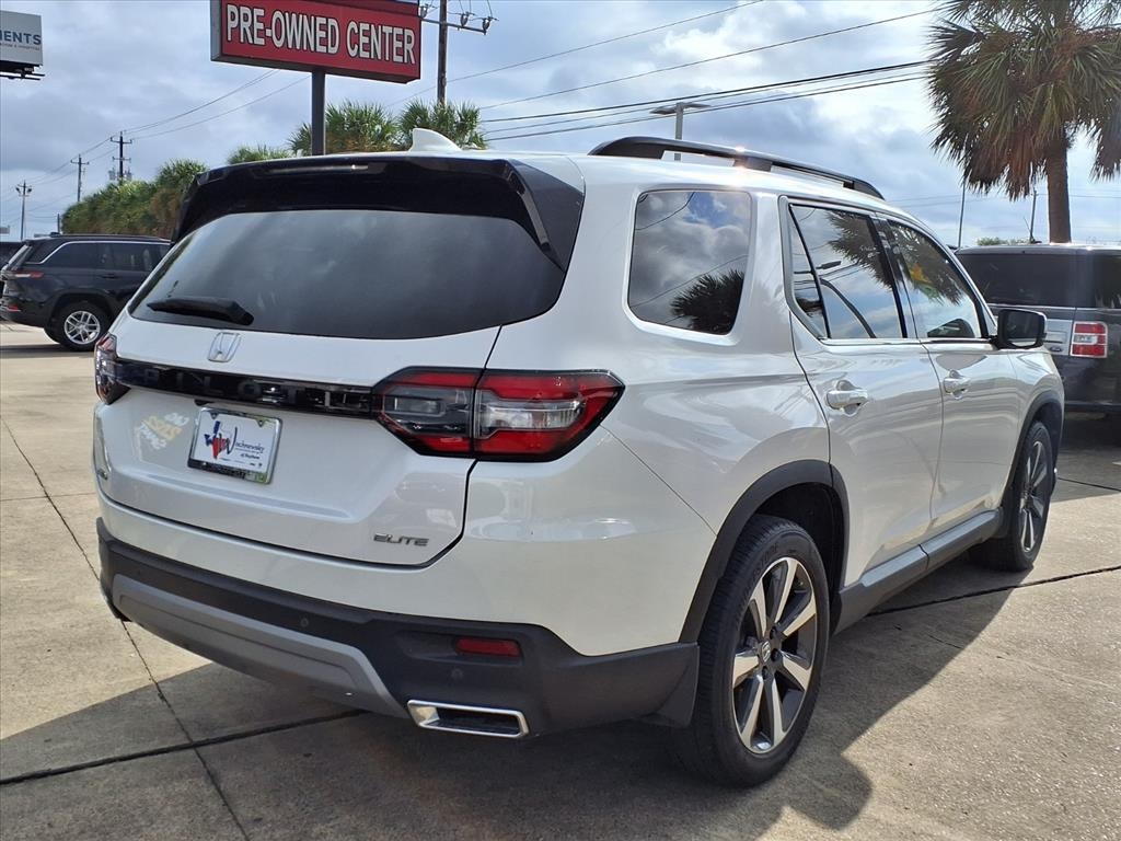 2023 Honda Pilot Elite White at Bayway Cadillac of The Woodlands