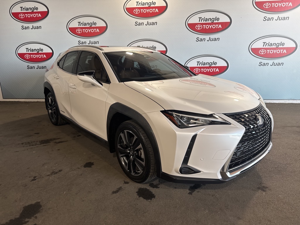 Thumbnail: 2020 Lexus UX - 4