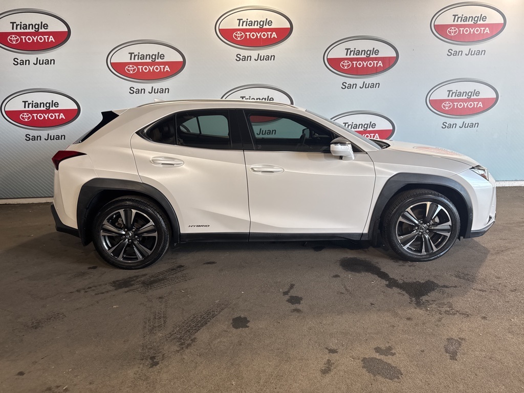 Thumbnail: 2020 Lexus UX - 7