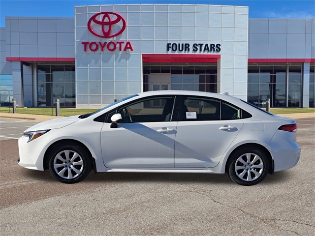 2026 Toyota Corolla Hybrid LE FWD