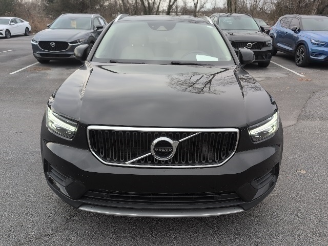 2020 Volvo XC40 T5 Momentum AWD