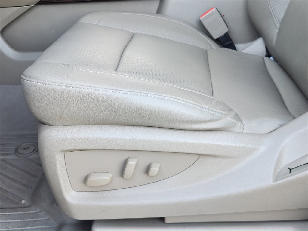 2019 GMC Yukon SLT Black at DeMontrond Auto Country