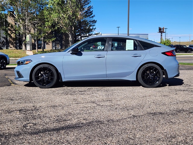 2022 Honda Civic Hatchback Sport photo 2
