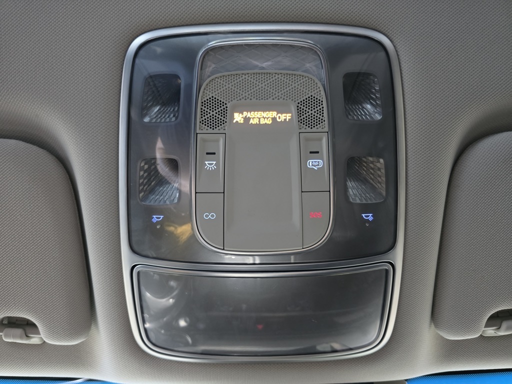 Thumbnail: 2021 Genesis G80 - 19