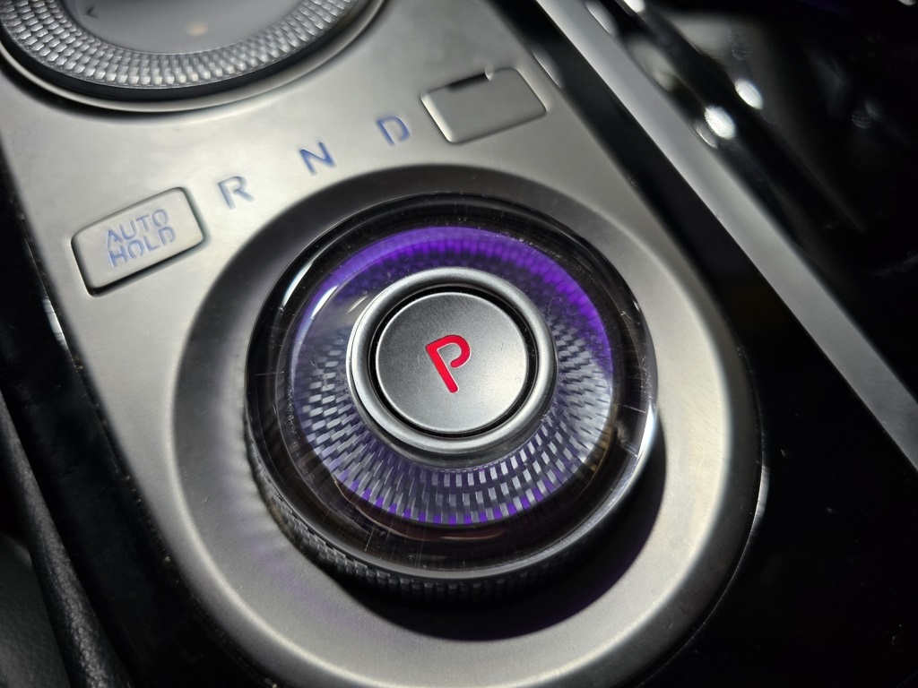 Thumbnail: 2021 Genesis G80 - 24