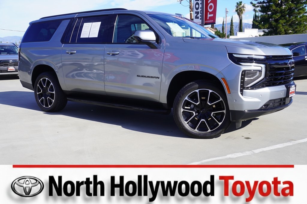 2025 Chevrolet Suburban RST 4WD