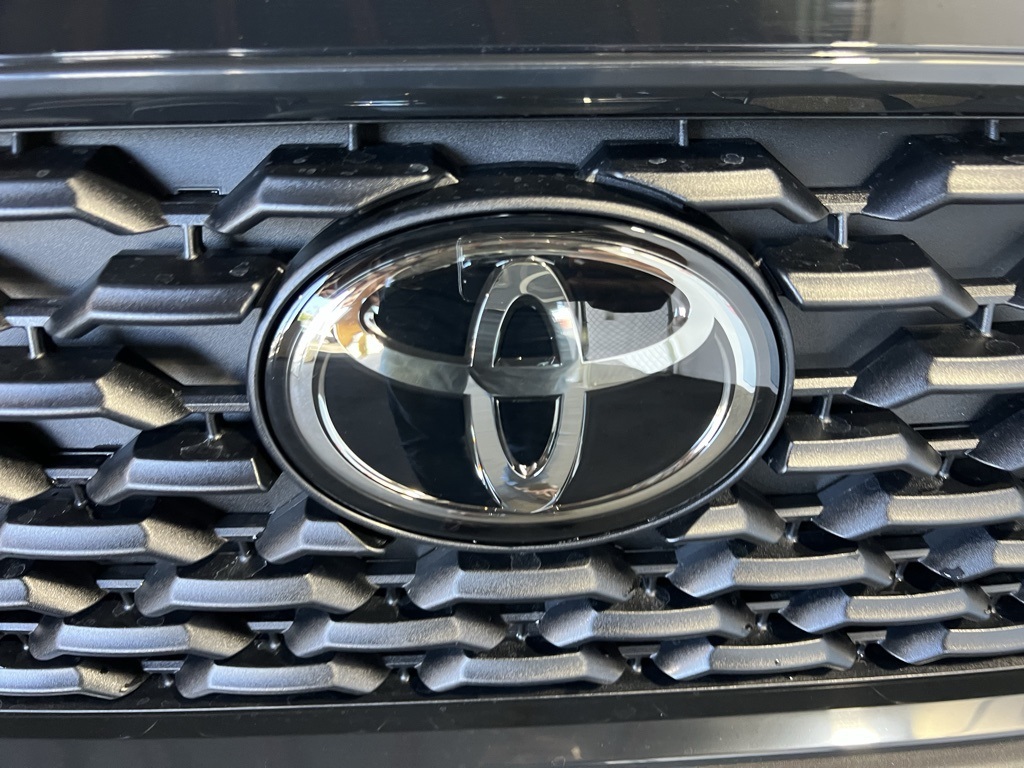 Thumbnail: 2025 Toyota Corolla Cross - 12