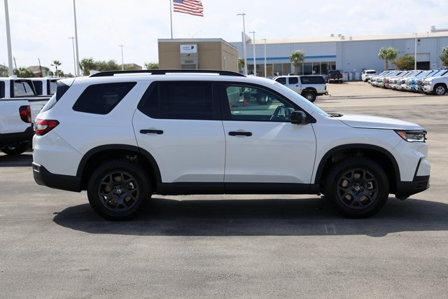 2025 Honda Pilot TrailSport - 3