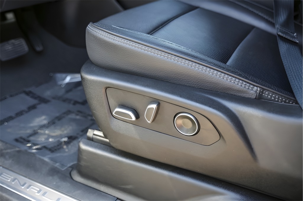 Used Car 2025 Gmc Yukon  Denali For Sale Under $80,000 In Austin, Texas