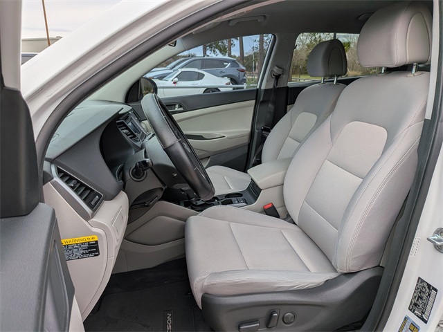 2017 Hyundai Tucson SE White at Baytown Hyundai