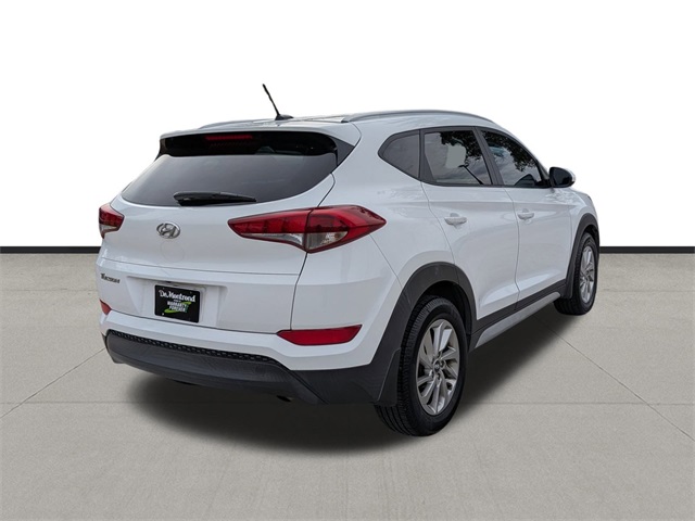 2017 Hyundai Tucson SE White at Baytown Hyundai