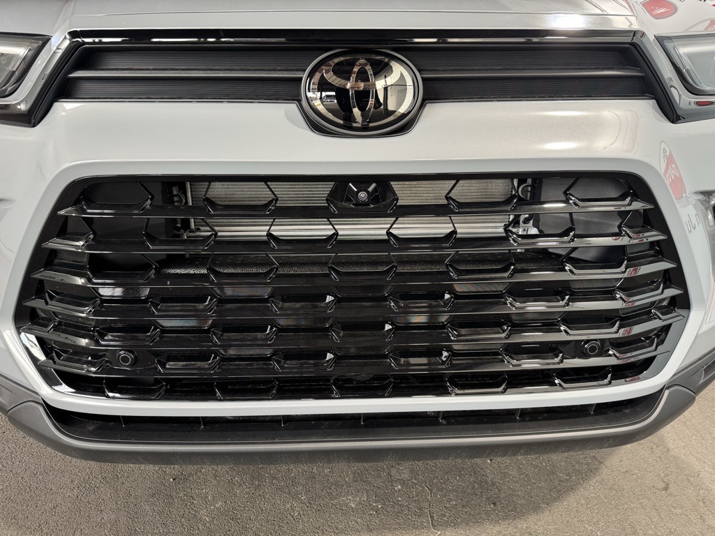 Thumbnail: 2026 Toyota Grand Highlander - 14