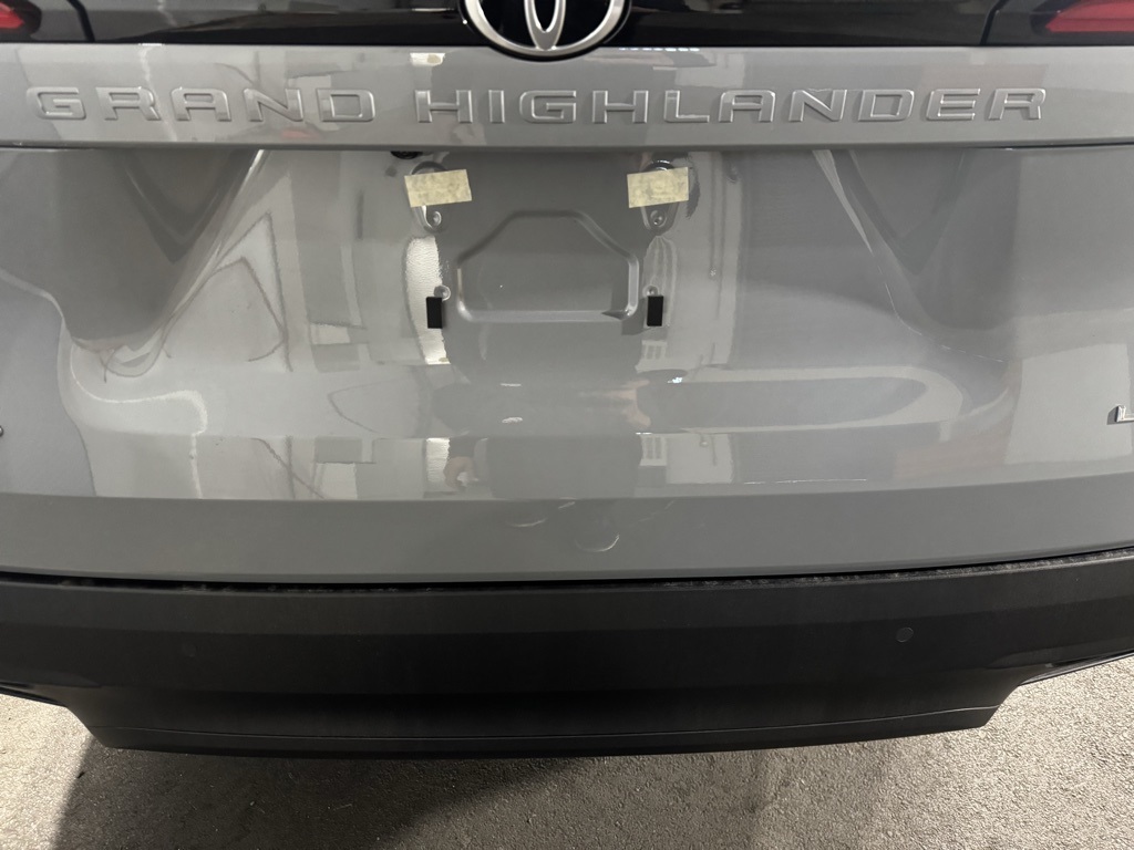 Thumbnail: 2026 Toyota Grand Highlander - 25