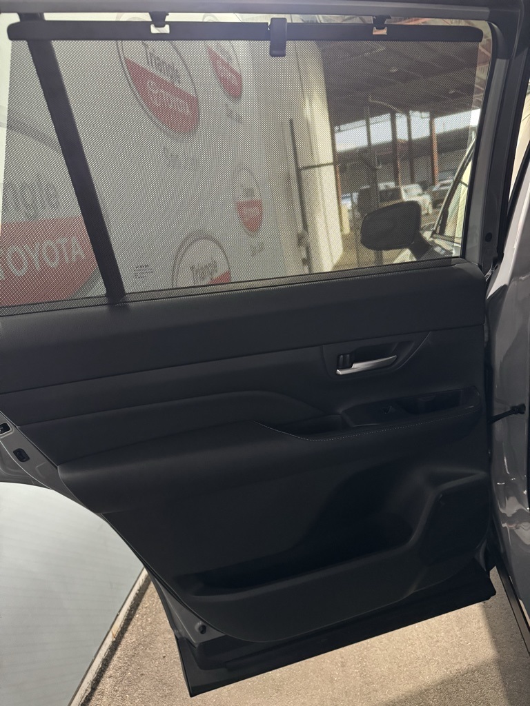 Thumbnail: 2026 Toyota Grand Highlander - 30