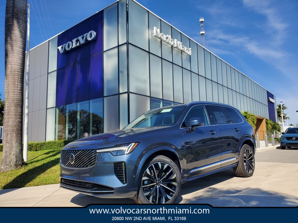 2026 Volvo XC90 Plug-In Hybrid T8 Plus