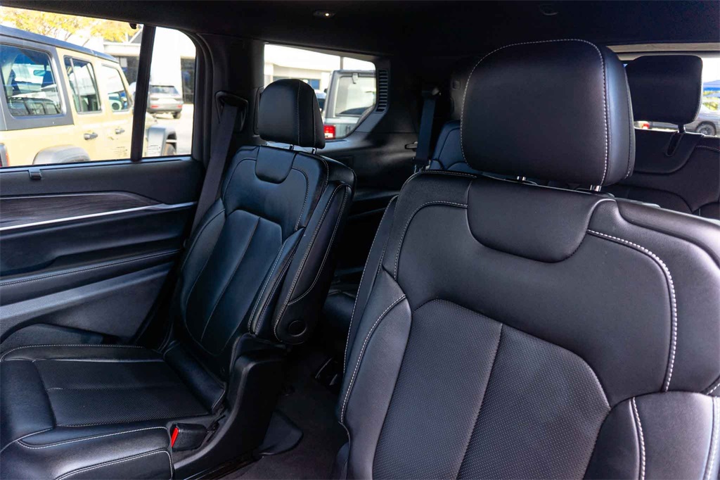 Used Car 2024 Jeep Grand Cherokee L  Limited For Sale Under $40,000 In San Marcos, Texas