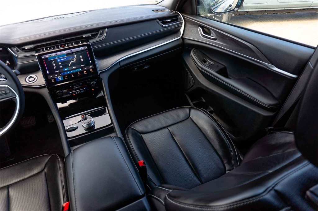 Used Car 2024 Jeep Grand Cherokee L  Limited For Sale Under $40,000 In San Marcos, Texas