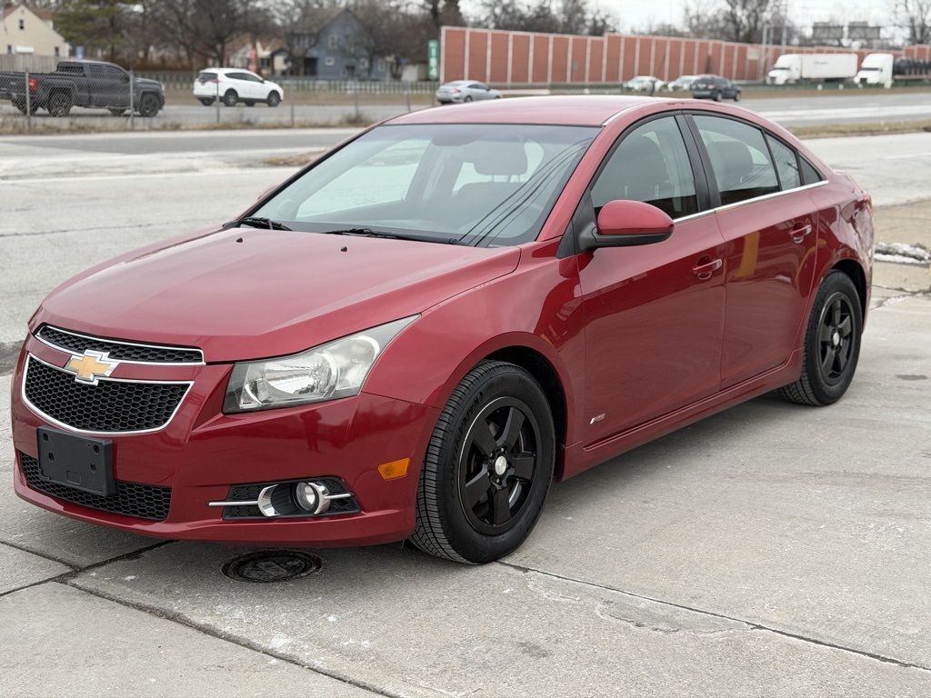 2014 Chevrolet Cruze 1LT's photo